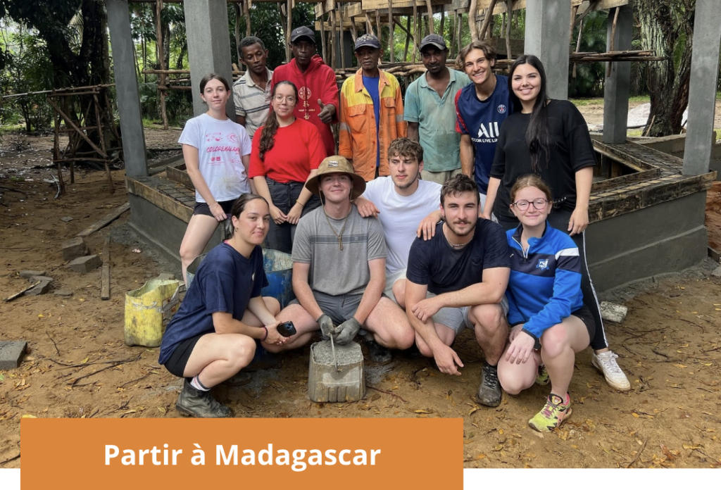 Etudiants de l’association SOS Grenoble - école de Management en séjour solidaire à Madagascar