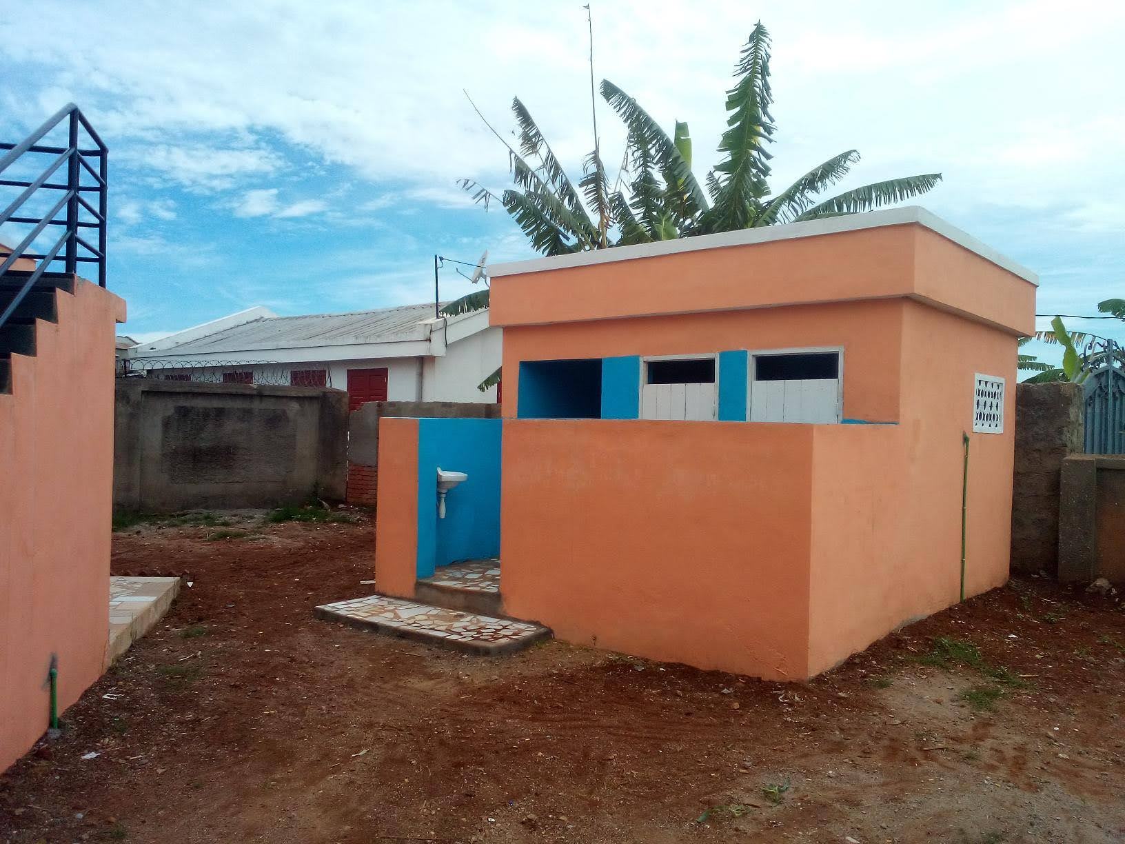 Bloc sanitaire du centre de formation d'Antsirabe