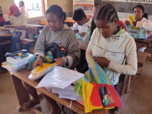 Distribution des kits scolaires 2025