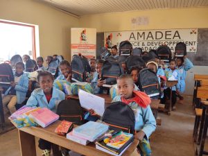 Distribution des kits scolaire 2025