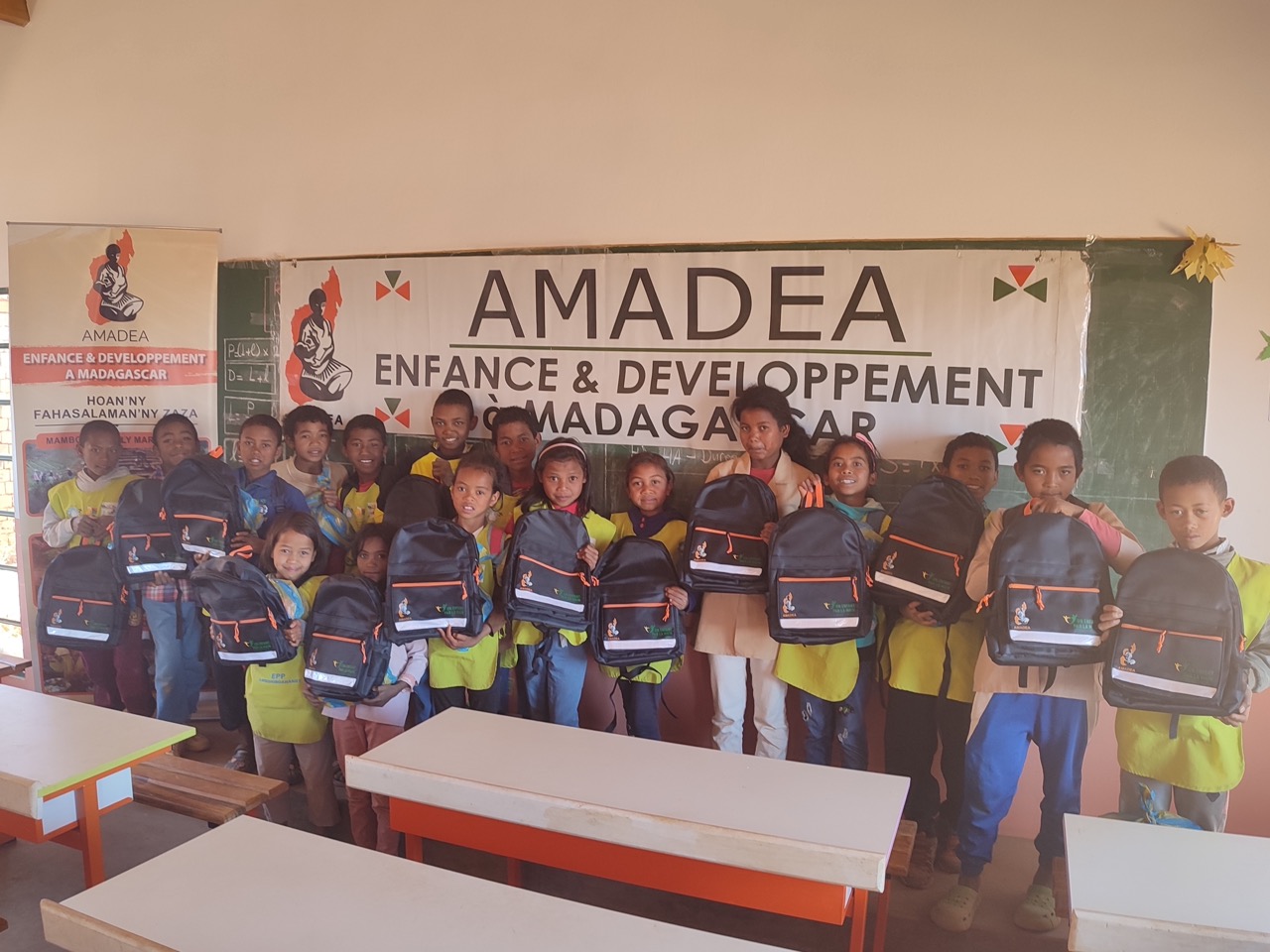Distribution des kits scolaires 2025