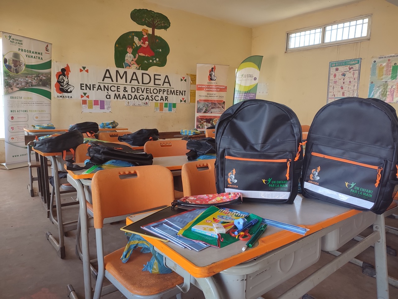 Distribution des kits scolaires 2025