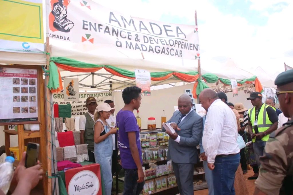 La 4e édition du Festival des œufs s’est tenue du 10 au 12 octobre 2025, sur le terrain de sport de Mahazaza