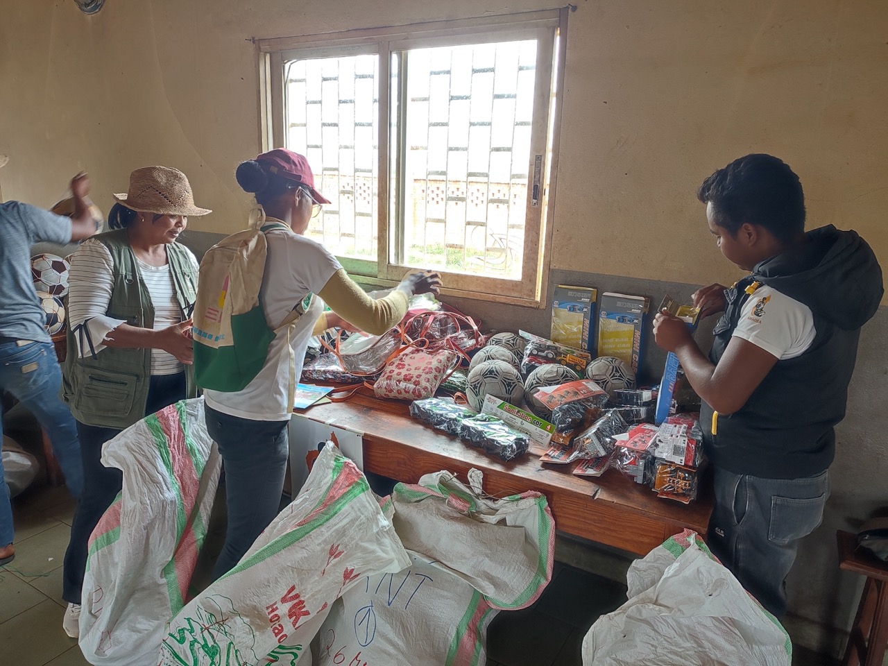 Distribution cadeaux de Noël 2025-17