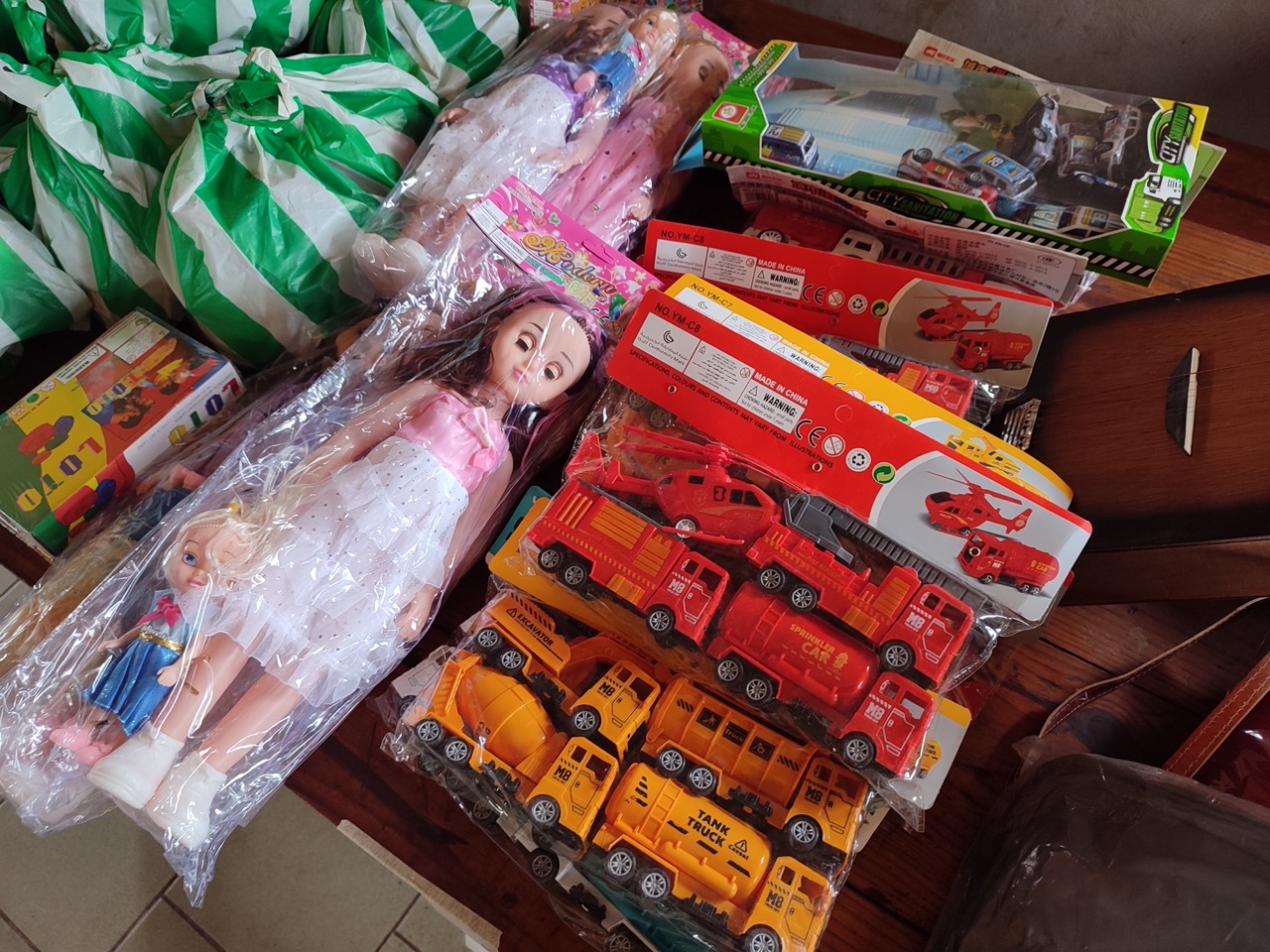 Distribution cadeaux de Noël 2025-40