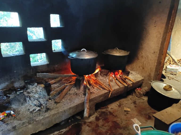 Mode cuisson traditionnel à Madagascar