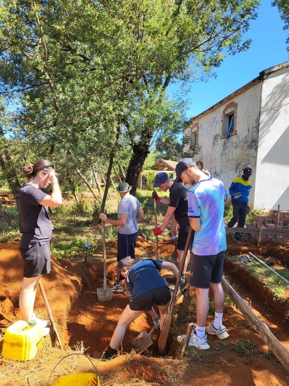 Construction d’un bloc sanitaire au centre Mirana Tsiky
